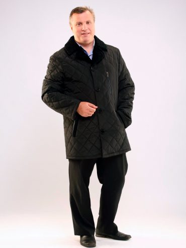 Куртка с меховым воротником, цвет черный в интернет-магазине Фабрики Тревери