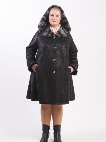 Расклешенная дубленка с меховым капюшоном, цвет черный в интернет-магазине Фабрики Тревери