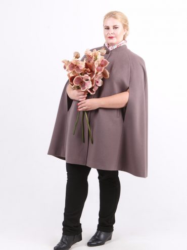 Кейп из драпа с воротником стойка, цвет коричневый в интернет-магазине Фабрики Тревери