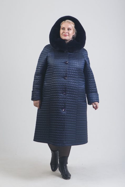 Зимнее пальто с меховым капюшоном, цвет синий в интернет-магазине Фабрики Тревери