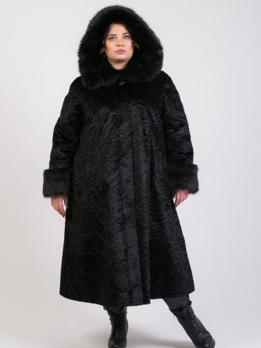 Шуба из искусственного каракуля, цвет черный в интернет-магазине Фабрики Тревери