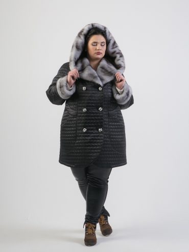 Зимнее полупальто с меховым капюшоном, цвет черный в интернет-магазине Фабрики Тревери