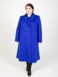 Полуприталенное пальто со стразами, цвет синий в интернет-магазине Фабрики Тревери