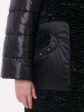 Зимнее каракулевое пальто со стеганными рукавами, цвет черный в интернет-магазине Фабрики Тревери