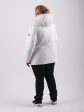 Молодежная куртка с белым мехом енота, цвет бежевый в интернет-магазине Фабрики Тревери