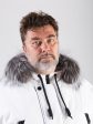 Мужская куртка-парка белого цвета на мембране с опушкой из лисы, цвет белый в интернет-магазине Фабрики Тревери