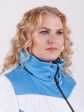 Спортивная женская куртка с капюшоном и мехом, цвет голубой в интернет-магазине Фабрики Тревери