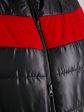 Стильная женская куртка из черной стеганной плащевки с яркой красной полосой, цвет черный в интернет-магазине Фабрики Тревери