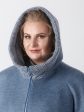 Спортивное серо-голубое пальто с отделкой в рубчик, цвет серый в интернет-магазине Фабрики Тревери