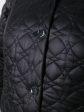Пальто с норкой-крестовкой и подвеской на один бок , цвет черный в интернет-магазине Фабрики Тревери