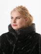 Стильное женское стеганное пальто черного цвета из искусственного полосатого каракуля, цвет черный в интернет-магазине Фабрики Тревери