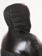 Молодежное дутое пальто с силиконовыми лентами и блестящей плащевкой, цвет черный в интернет-магазине Фабрики Тревери