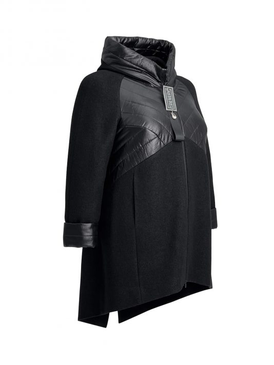Асимметричное молодежное пальто с декоративной подвеской, цвет черный в интернет-магазине Фабрики Тревери