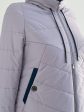 Молодежное комбинированное стеганное пальто с нашивкой и цветной отделкой, цвет серый в интернет-магазине Фабрики Тревери