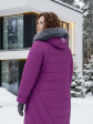 Пуховик больших размеров с капюшоном, цвет фиолетовый в интернет-магазине Фабрики Тревери