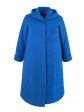 Пальто больших размеров с капюшоном, цвет голубой в интернет-магазине Фабрики Тревери
