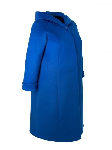 Пальто больших размеров с капюшоном, цвет синий в интернет-магазине Фабрики Тревери