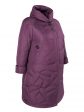 Женское пальто из стеганной плащевой ткани модного геометрического рисунка, цвет фиолетовый в интернет-магазине Фабрики Тревери