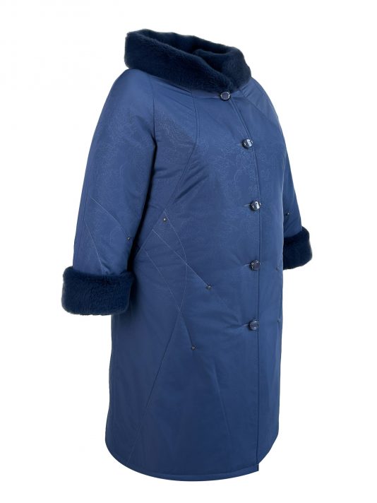 Зимнее пальто с контрастной отделочной строчкой и норкой крестовкой, цвет голубой в интернет-магазине Фабрики Тревери