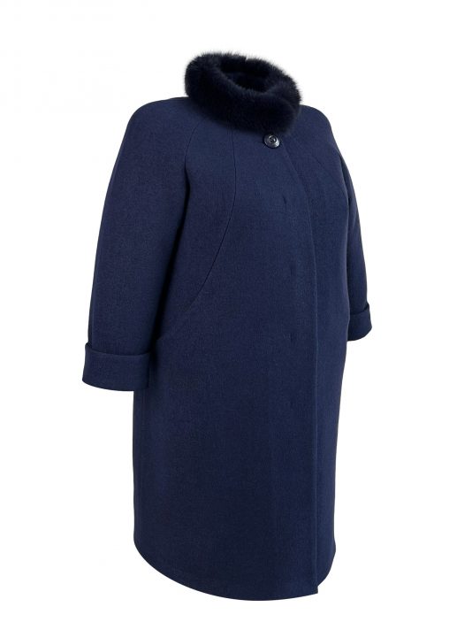 Зимнее женское пальто из драпа со стойкой и мехом, цвет синий в интернет-магазине Фабрики Тревери