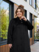 Пальто больших размеров на стойке, модель 69245 в цвете черный